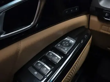 2022 Kia Carnival с пробегом 62 173 км