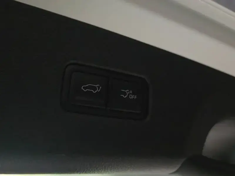 2022 Kia Carnival с пробегом 62 173 км