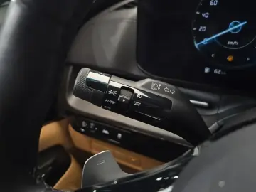 2022 Kia Carnival с пробегом 62 173 км