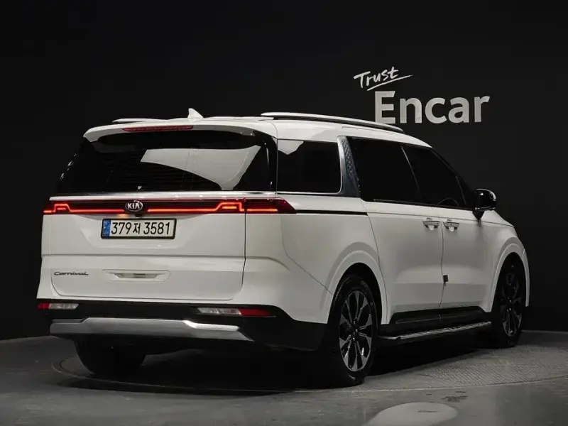 2021 Kia Carnival с пробегом 127 675 км