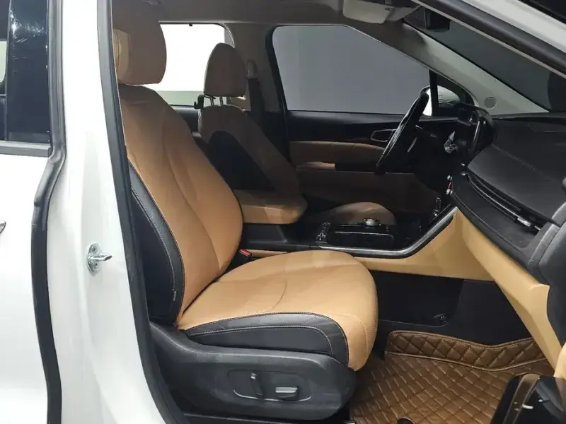 2021 Kia Carnival с пробегом 127 675 км