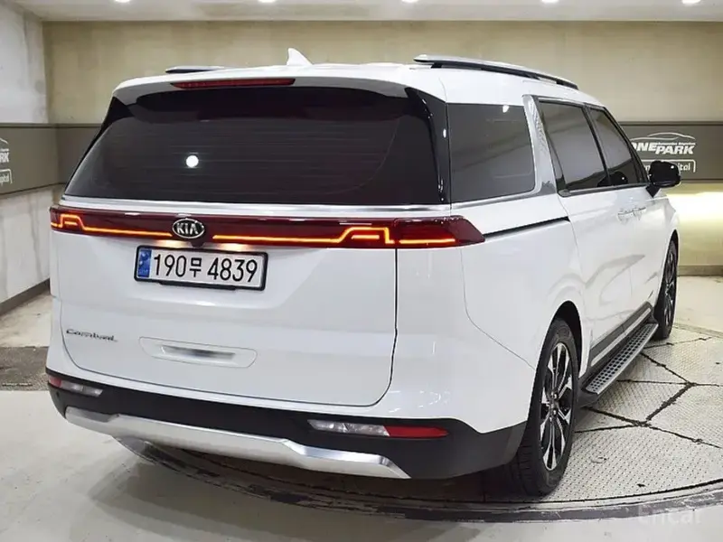 2021 Kia Carnival с пробегом 91 834 км