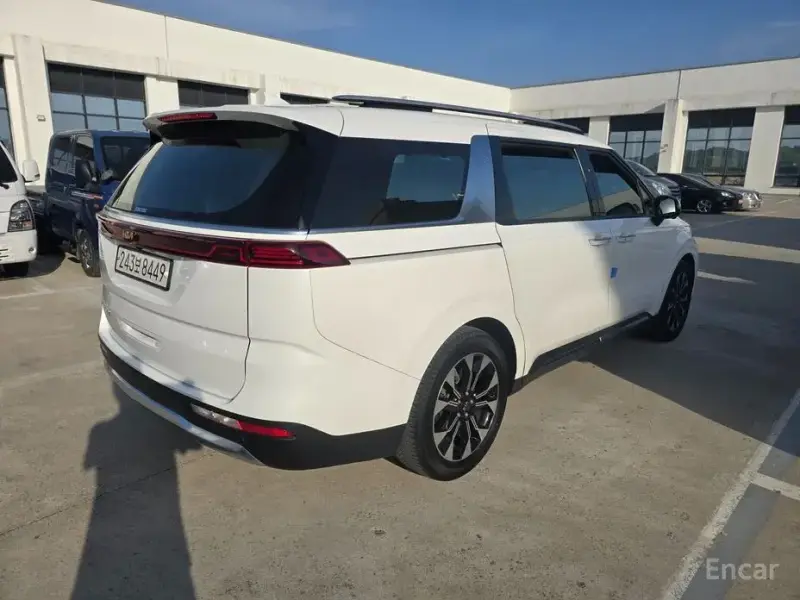 2021 Kia Carnival с пробегом 112 000 км