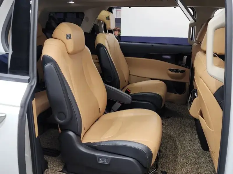 2021 Kia Carnival с пробегом 55 925 км