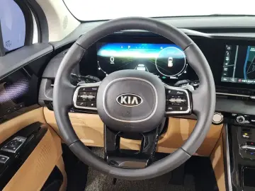2021 Kia Carnival с пробегом 55 925 км