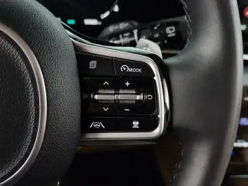 2021 Kia Carnival с пробегом 55 925 км