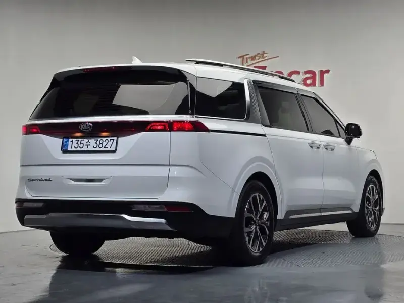 2021 Kia Carnival с пробегом 132 190 км