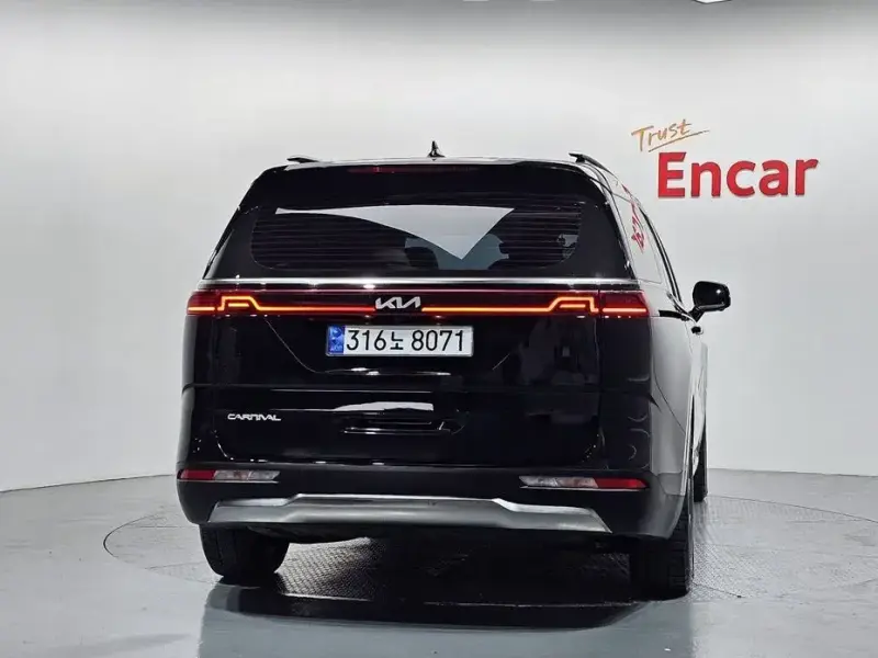 2022 Kia Carnival с пробегом 60 757 км