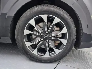 2022 Kia Carnival с пробегом 60 757 км