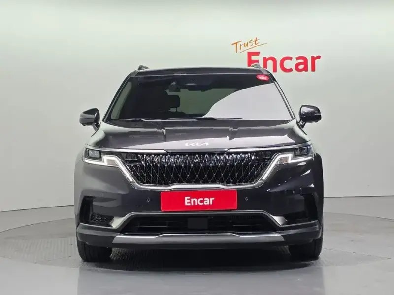 2022 Kia Carnival с пробегом 20 715 км