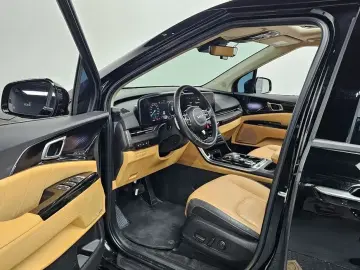 2022 Kia Carnival с пробегом 60 757 км