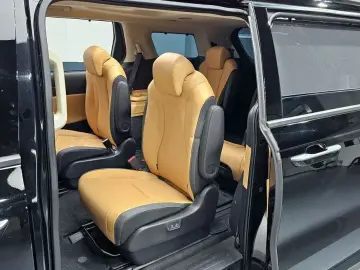2022 Kia Carnival с пробегом 60 757 км
