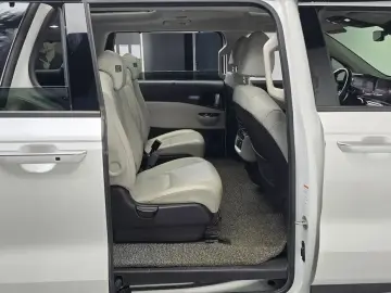 2021 Kia Carnival с пробегом 132 190 км