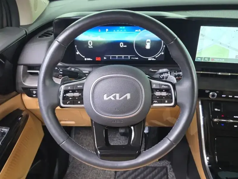 2022 Kia Carnival с пробегом 20 715 км