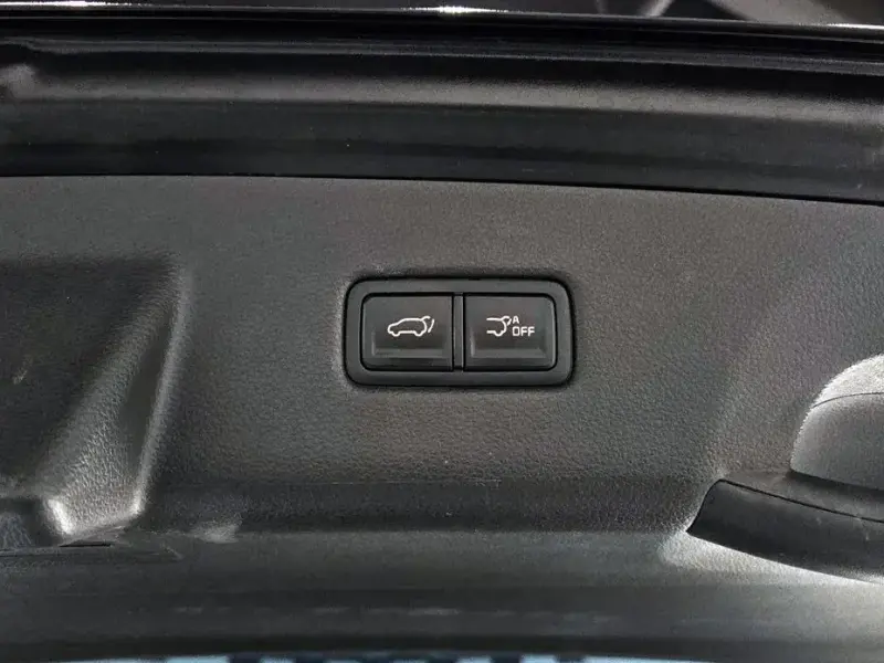 2022 Kia Carnival с пробегом 60 757 км