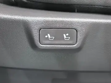 2022 Kia Carnival с пробегом 20 715 км