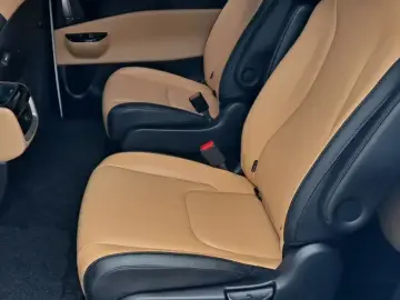 2021 Kia Carnival с пробегом 525 640 км