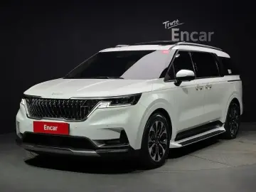 2023 Kia Carnival с пробегом 77 358 км