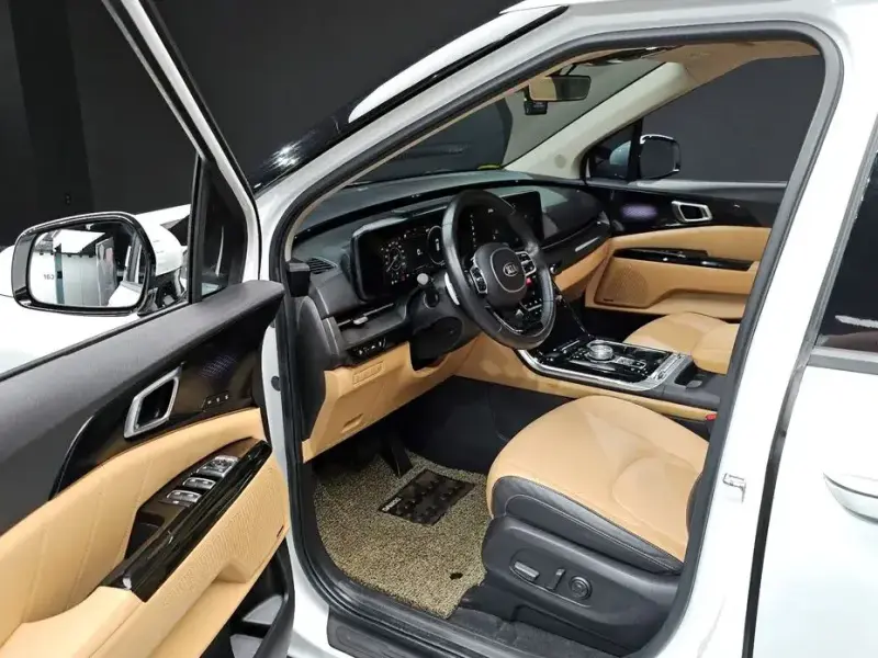 2021 Kia Carnival с пробегом 69 153 км