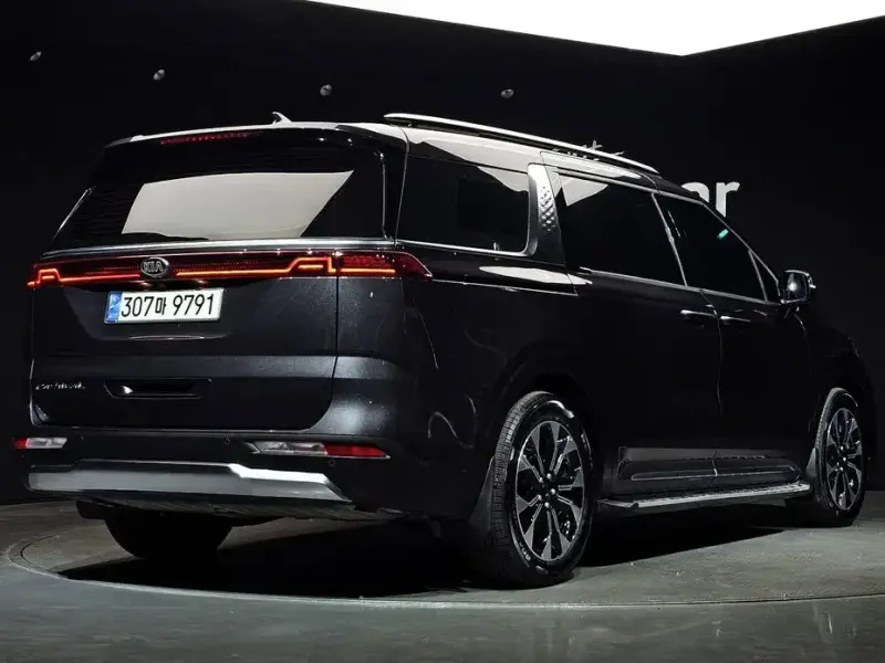 2021 Kia Carnival с пробегом 53 518 км