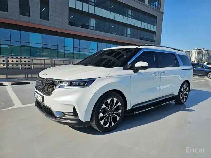 2022 Kia Carnival с пробегом 65 266 км