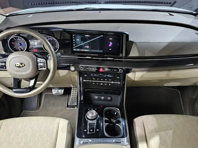 2021 Kia Carnival с пробегом 115 519 км