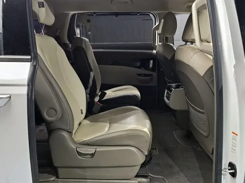 2021 Kia Carnival с пробегом 115 519 км