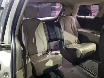 2021 Kia Carnival с пробегом 115 519 км