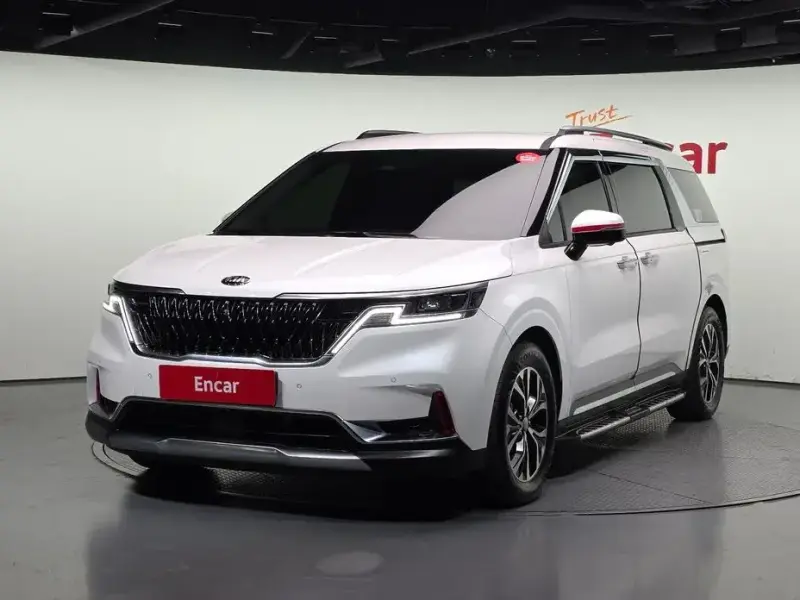 2021 Kia Carnival с пробегом 30 166 км