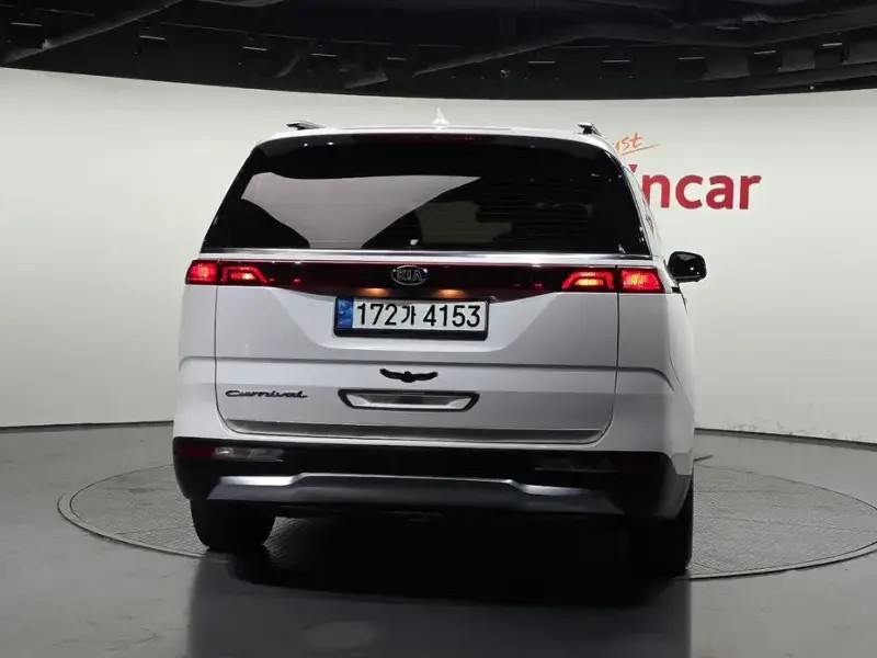 2021 Kia Carnival с пробегом 30 166 км