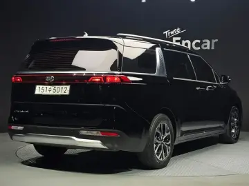 2021 Kia Carnival с пробегом 82 372 км