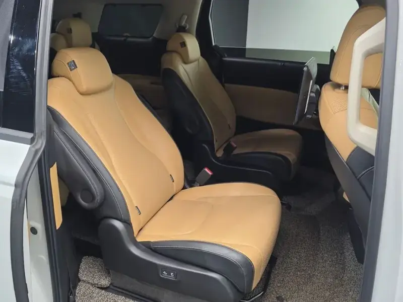 2021 Kia Carnival с пробегом 30 166 км