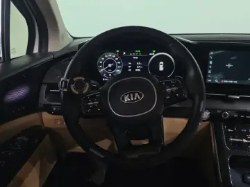 2021 Kia Carnival с пробегом 30 166 км