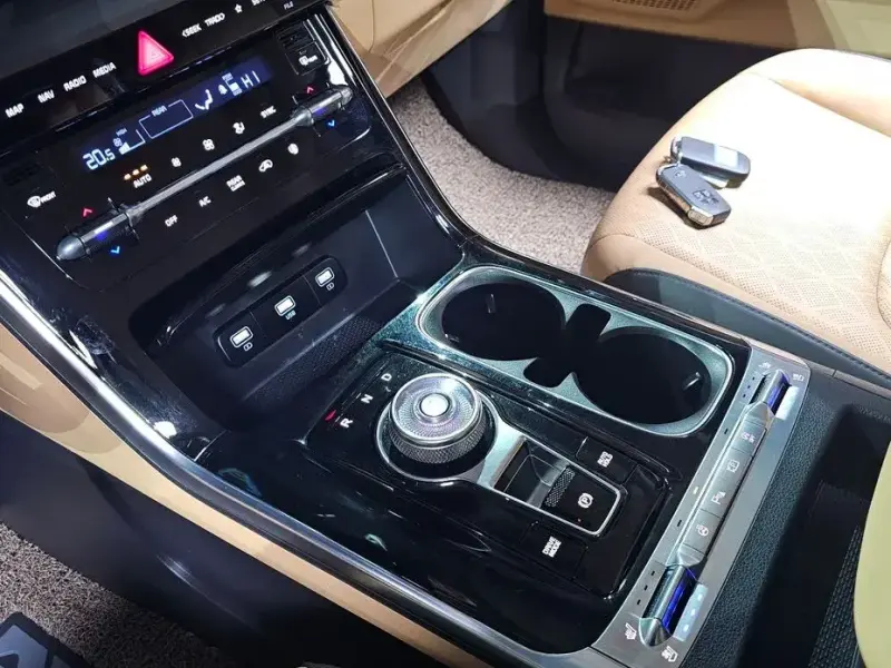 2021 Kia Carnival с пробегом 82 372 км