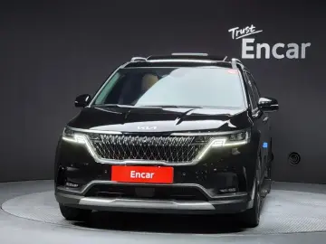 2023 Kia Carnival с пробегом 41 321 км