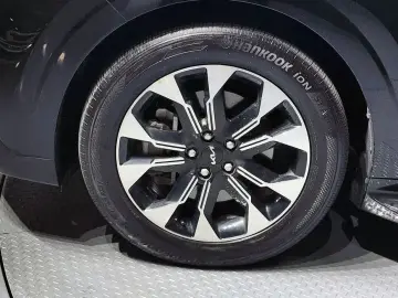 2023 Kia Carnival с пробегом 41 321 км