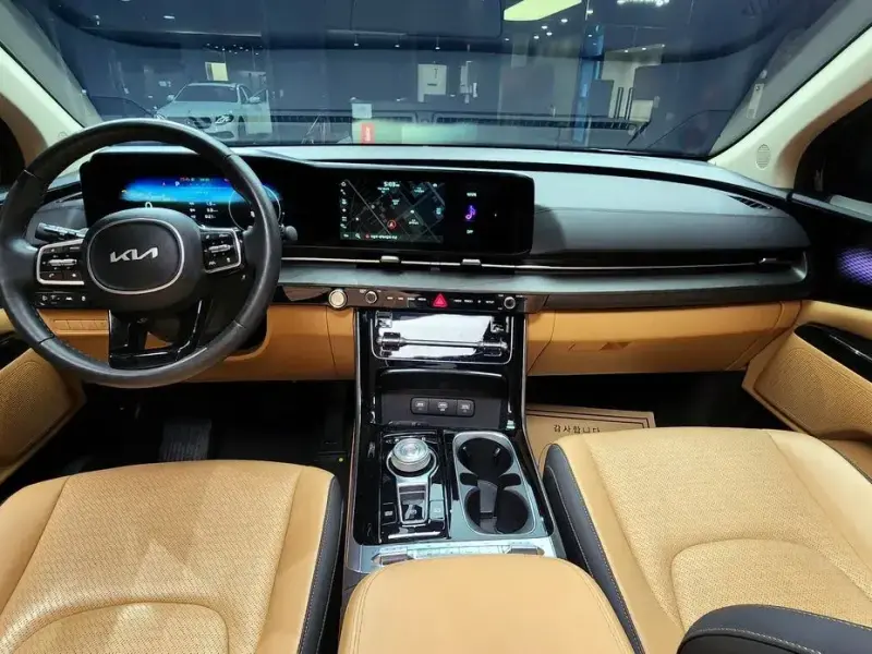 2023 Kia Carnival с пробегом 41 321 км