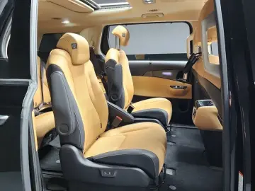 2023 Kia Carnival с пробегом 41 321 км