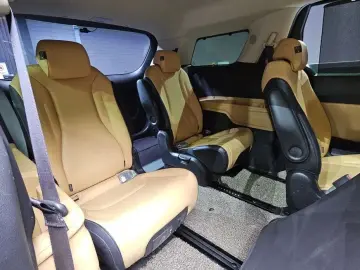 2021 Kia Carnival с пробегом 82 372 км