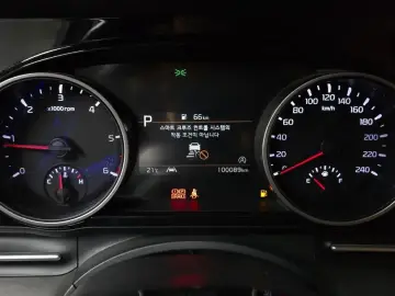 2021 Kia Carnival с пробегом 100 089 км