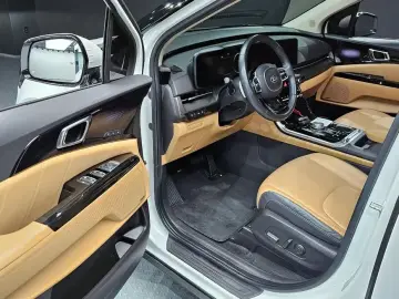 2021 Kia Carnival с пробегом 57 596 км
