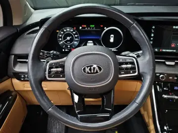 2021 Kia Carnival с пробегом 57 596 км