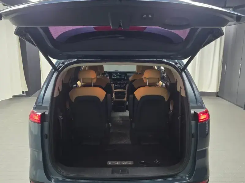 2021 Kia Carnival с пробегом 100 089 км
