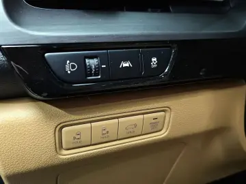 2021 Kia Carnival с пробегом 57 596 км