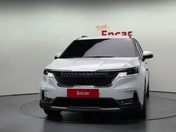 2023 Kia Carnival с пробегом 73 980 км