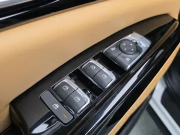 2023 Kia Carnival с пробегом 73 980 км