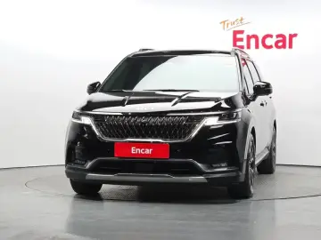 2023 Kia Carnival с пробегом 26 812 км
