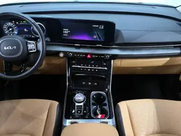2023 Kia Carnival с пробегом 26 812 км