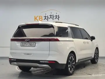 2023 Kia Carnival с пробегом 87 744 км