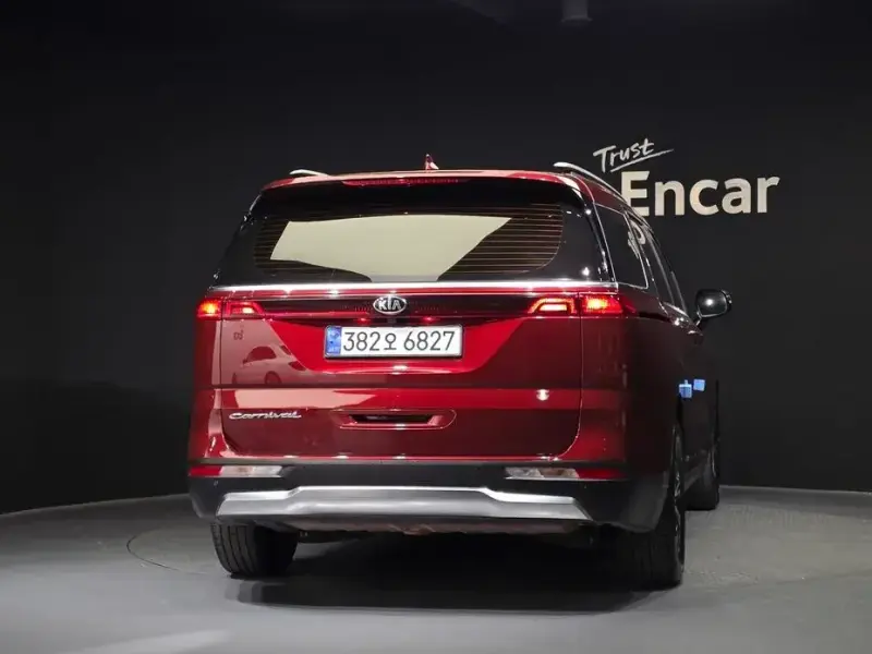 2021 Kia Carnival с пробегом 56 929 км